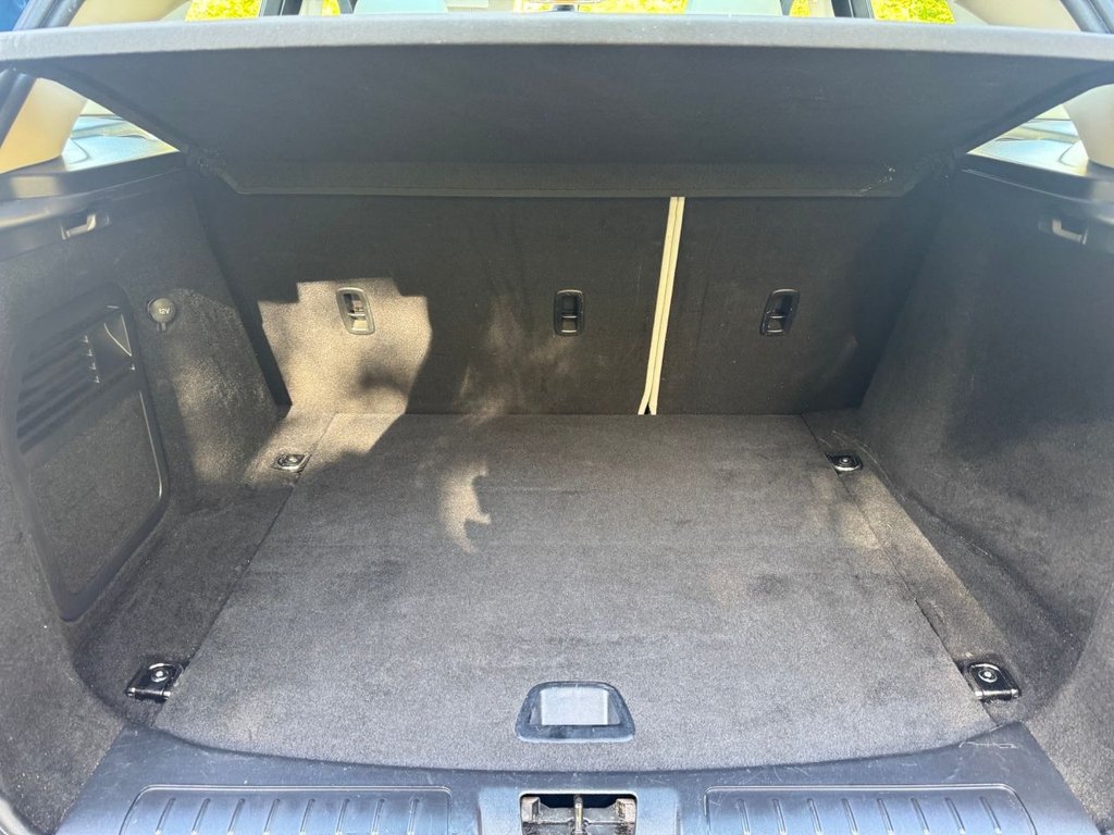 Used Land Rover Range Rover Evoque 2012 for sale - 76303928: Photo 10