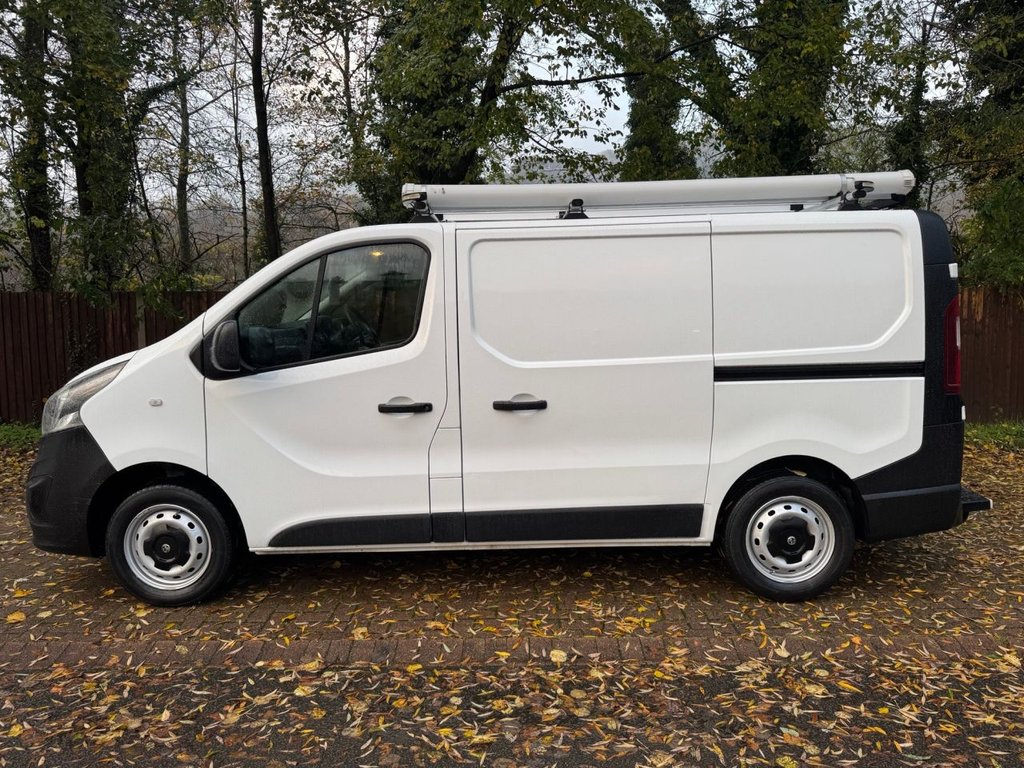 Used Vauxhall Vivaro 2018 for sale - 76496241: Photo 2