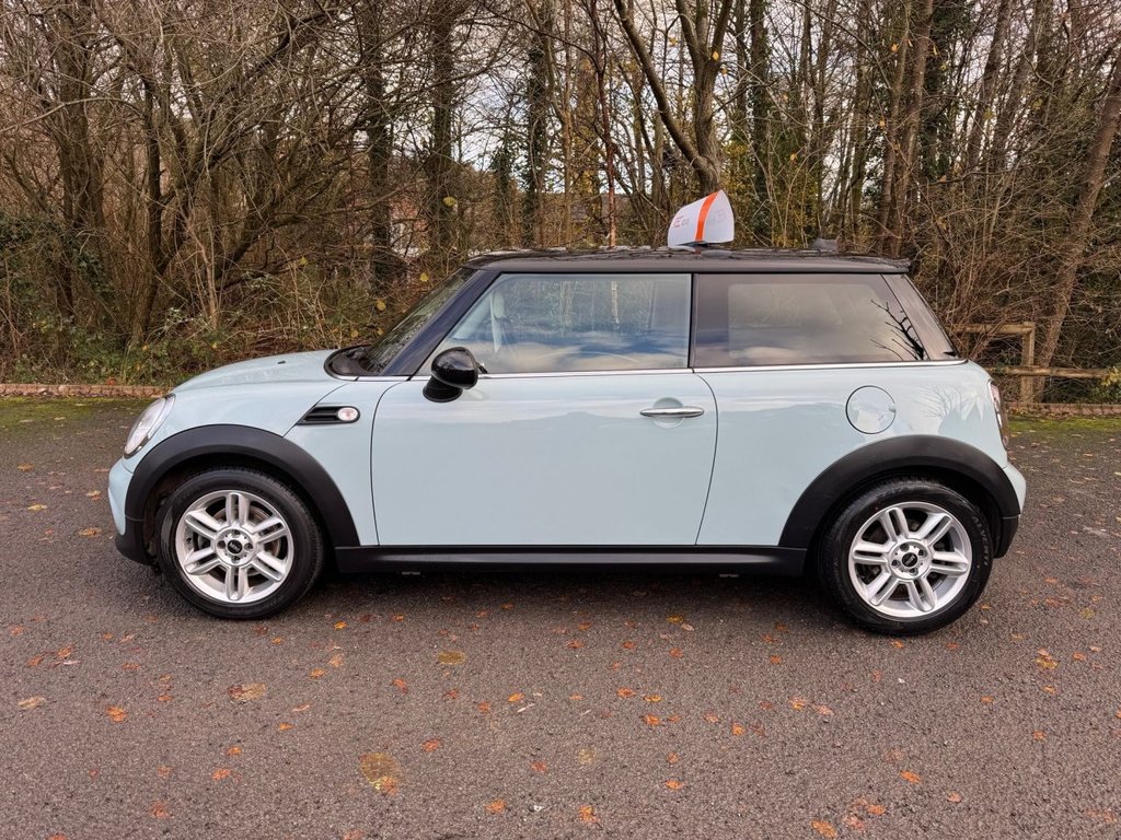 Used MINI Hatch 2011 for sale - 76910461: Photo 2