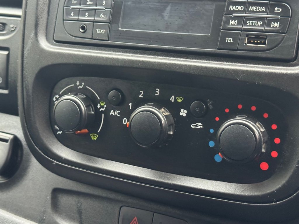 Used Vauxhall Vivaro 2016 for sale - 76280084: Photo 16