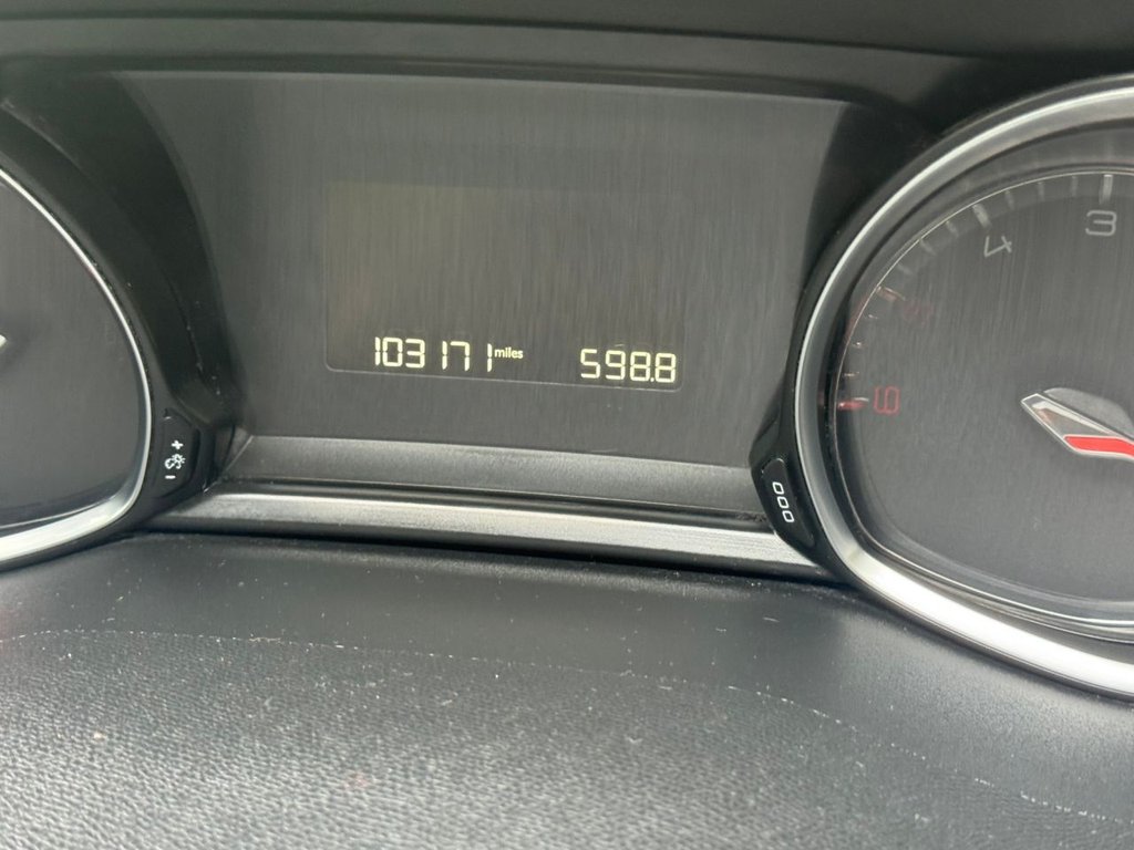 Used Peugeot 308 2015 for sale - 77668830: Photo 15