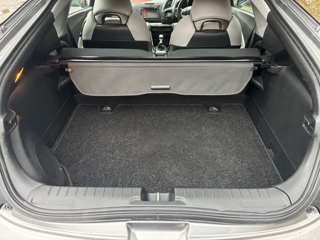 Used Honda CR-Z 2011 for sale - 77263644: Photo 12