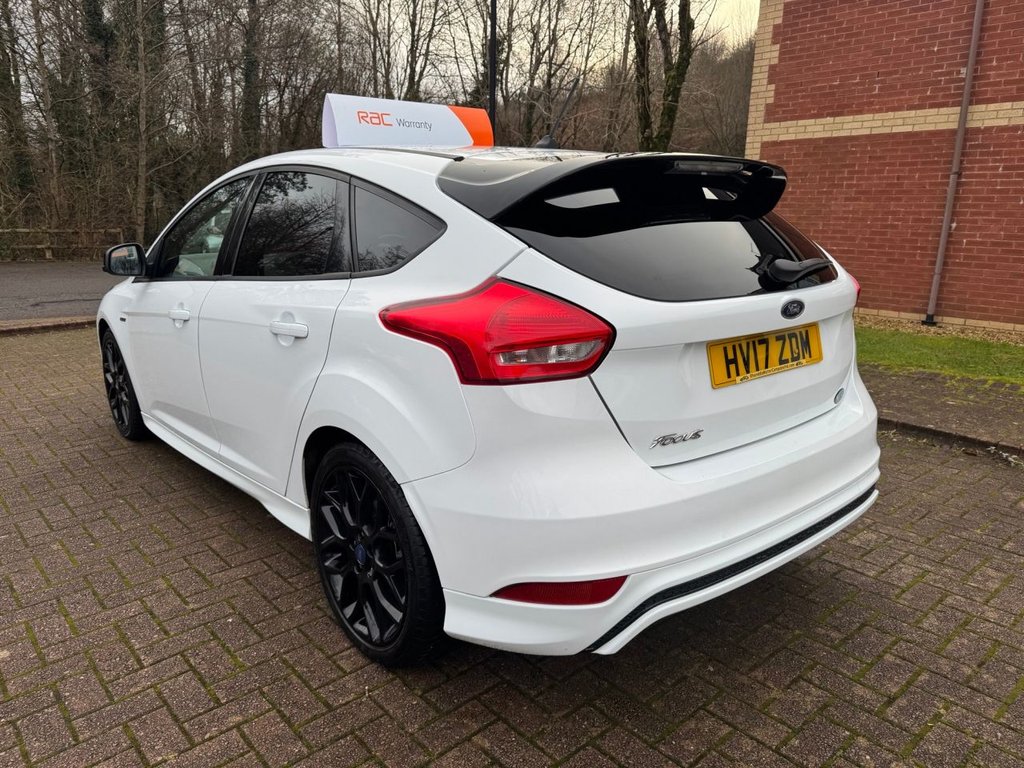 Used Ford Focus 2017 for sale - 77153698: Photo 4