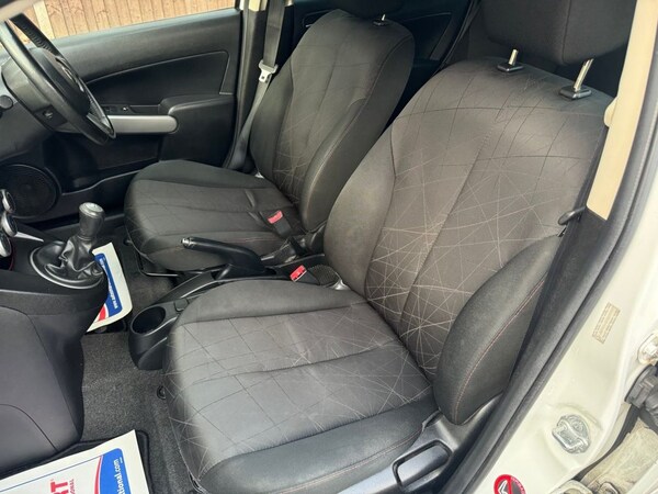 Used Mazda Mazda2 2013 for sale - 72911180: Photo 15