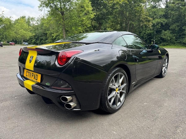 Used Ferrari California 2011 for sale - 71504319: Photo 12