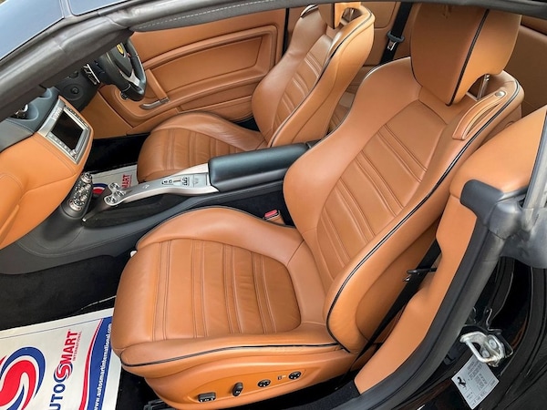 Used Ferrari California 2011 for sale - 71504319: Photo 18