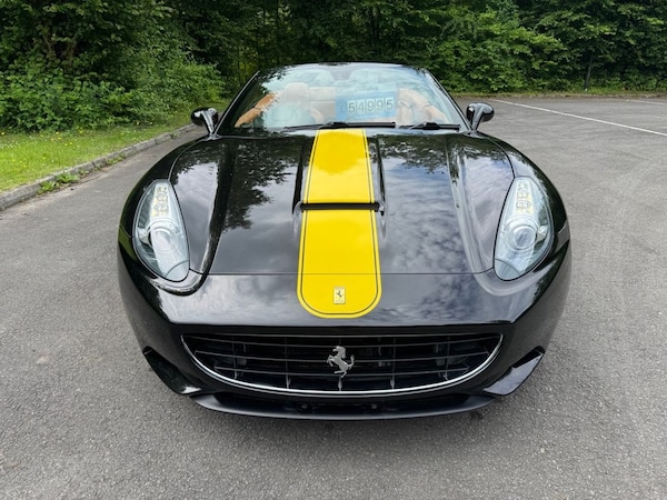Used Ferrari California 2011 for sale - 71504319: Photo 7