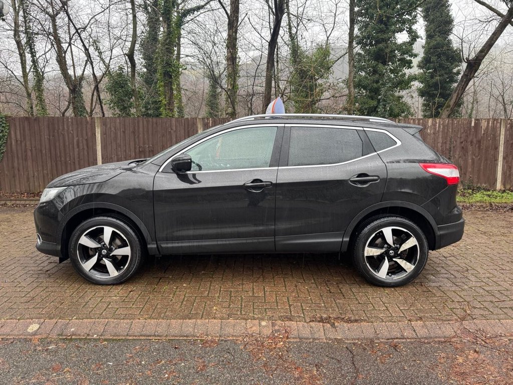 Used Nissan Qashqai 2015 for sale - 77140054: Photo 2