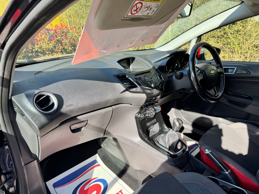 Used Ford Fiesta 2015 for sale - 78110641: Photo 11