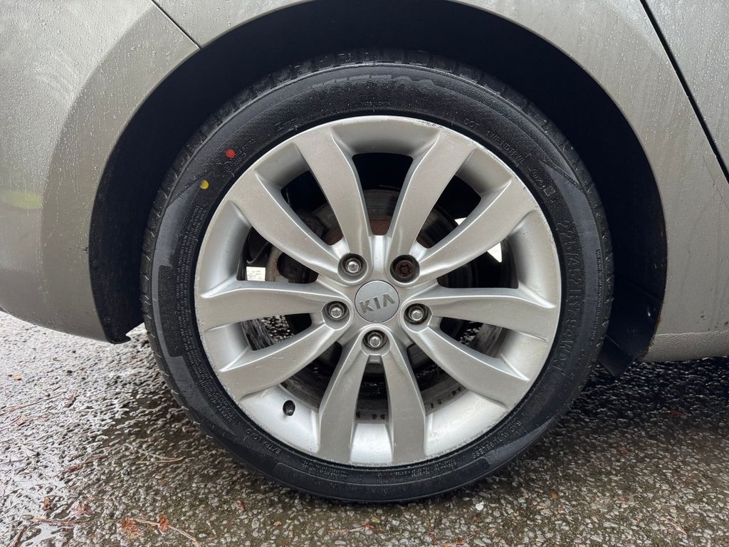 Used Kia Carens 2013 for sale - 77288006: Photo 18