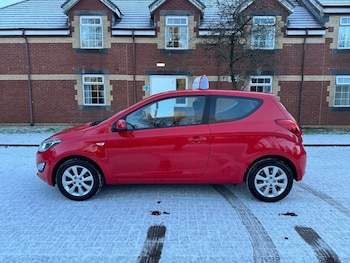 Used Hyundai i20 2013 for sale - 77111014: Photo