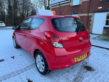 Used Hyundai i20 2013 for sale - 77111014: Photo