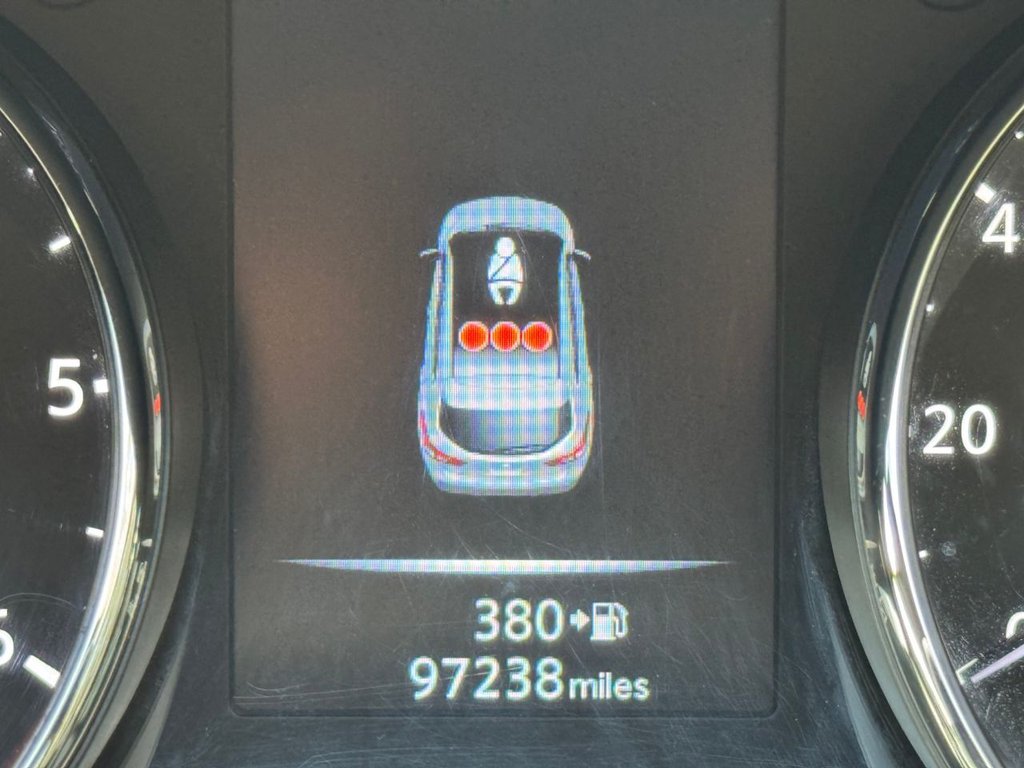 Used Nissan Qashqai 2015 for sale - 76797981: Photo 16