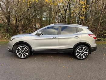 Used Nissan Qashqai 2015 for sale - 76797981: Photo