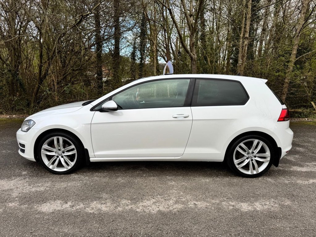 Used Volkswagen Golf 2014 for sale - 78044672: Photo 2