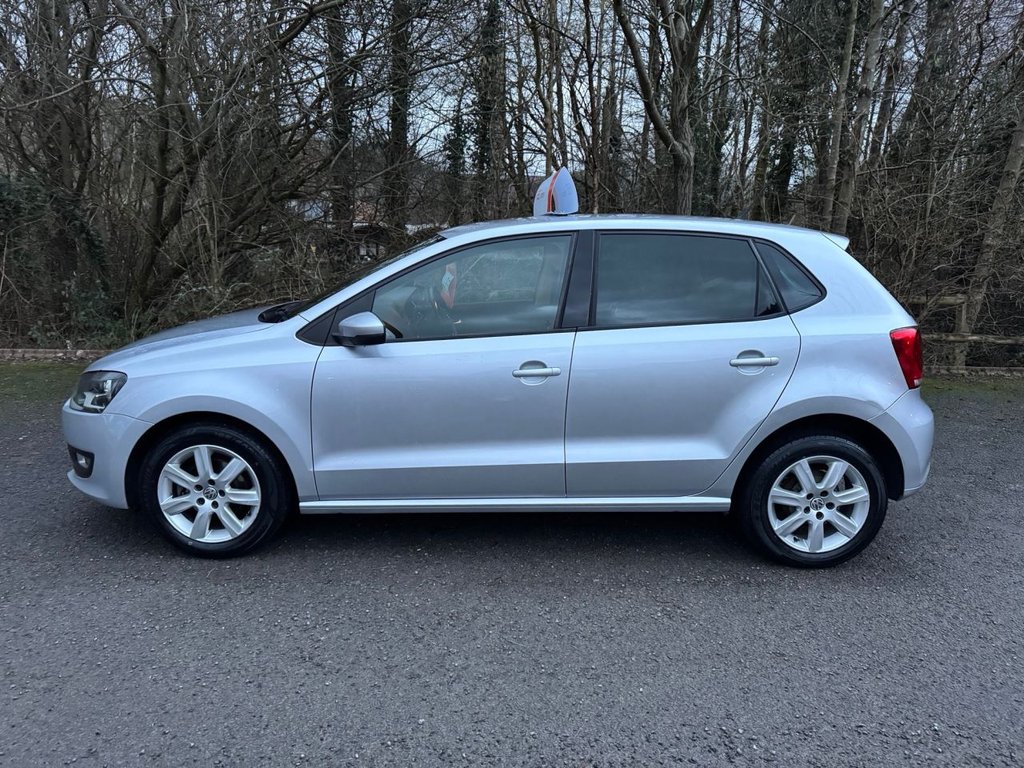 Used Volkswagen Polo 2011 for sale - 77408283: Photo 2