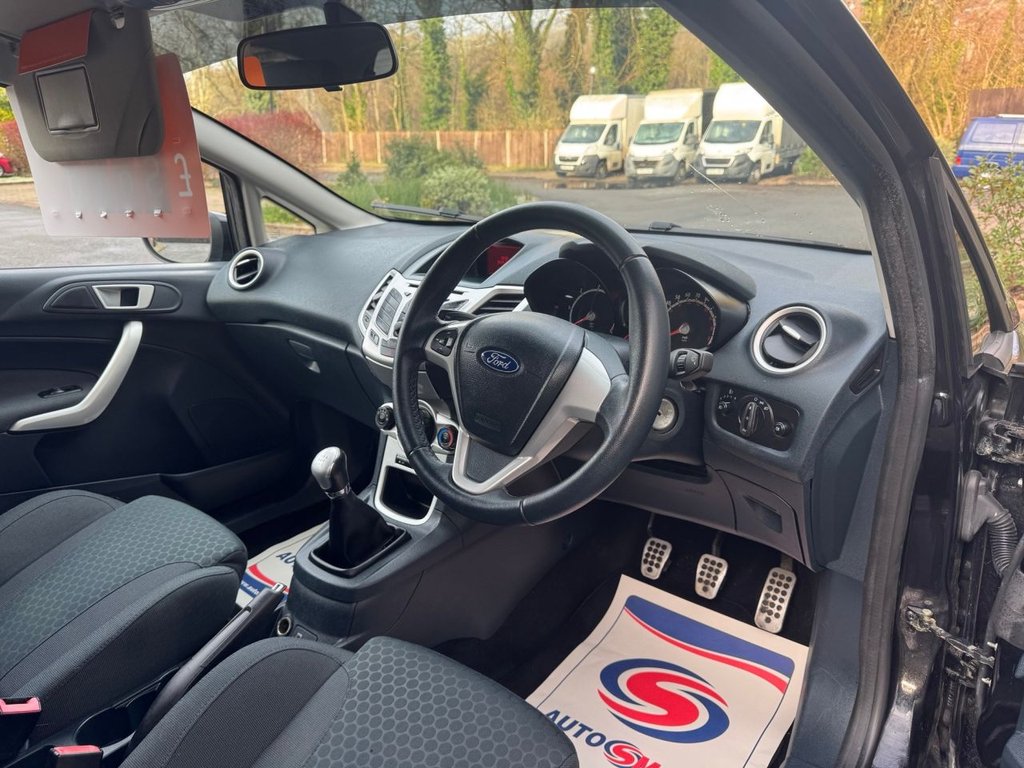 Used Ford Fiesta 2012 for sale - 77200209: Photo 14