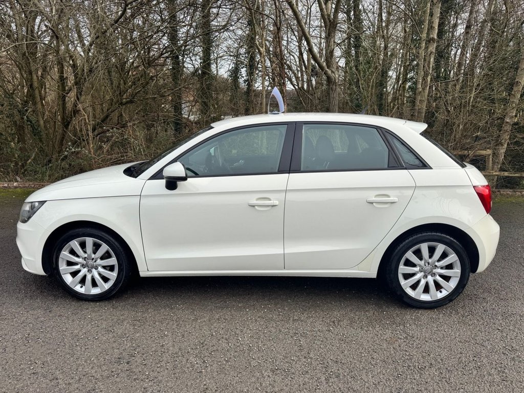 Used Audi A1 2013 for sale - 77583324: Photo 2