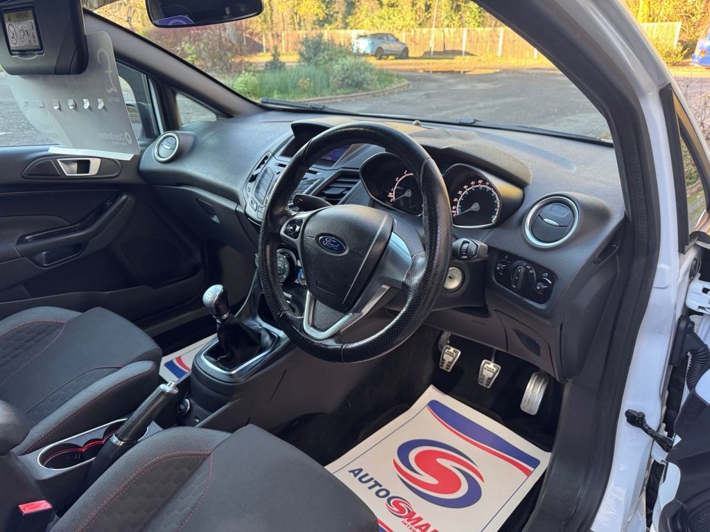 Used Ford Fiesta 2017 for sale - 76655169: Photo 10