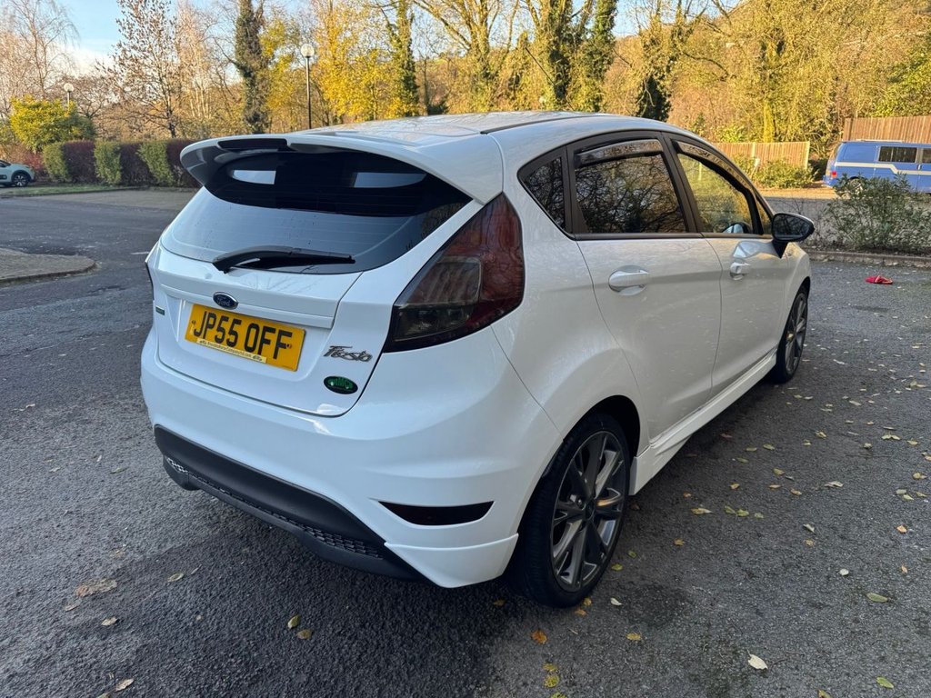 Used Ford Fiesta 2017 for sale - 76655169: Photo 4