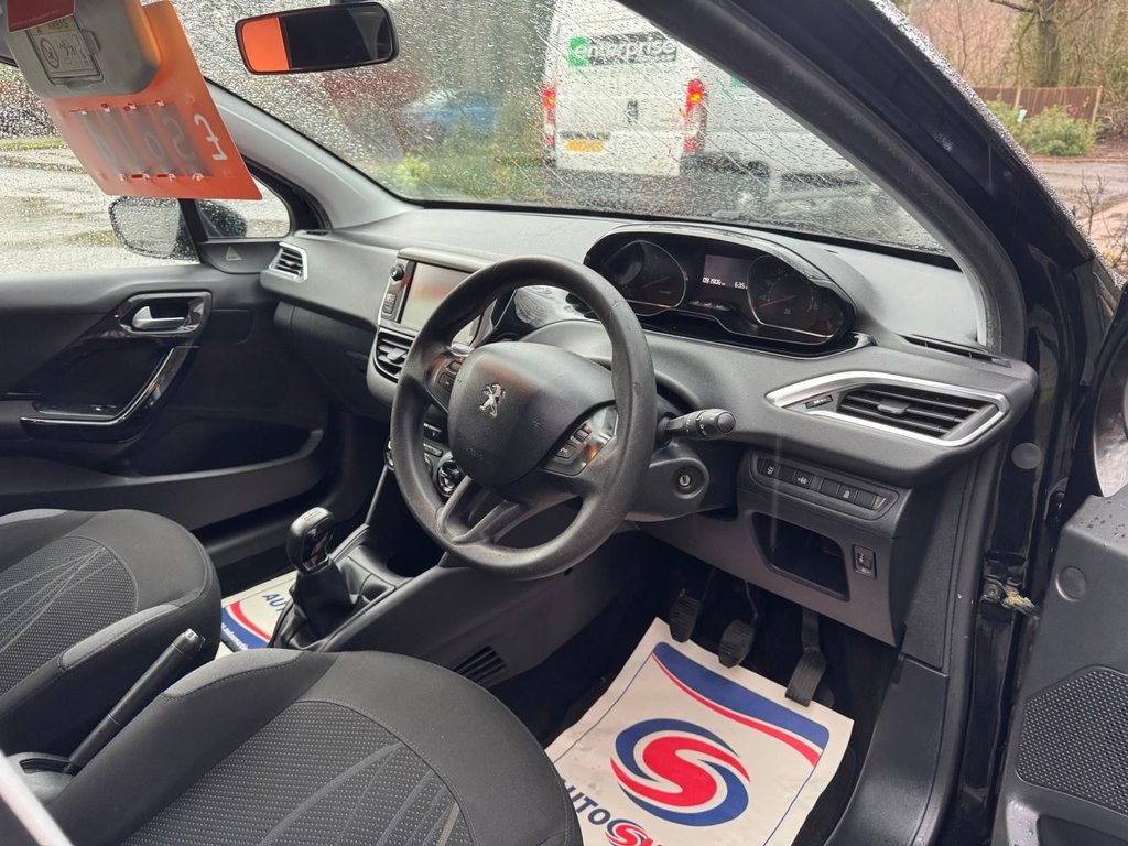 Used Peugeot 208 2016 for sale - 77288029: Photo 13