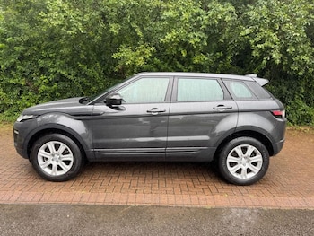 Used Land Rover Range Rover Evoque 2017 for sale - 76039133: Photo 2