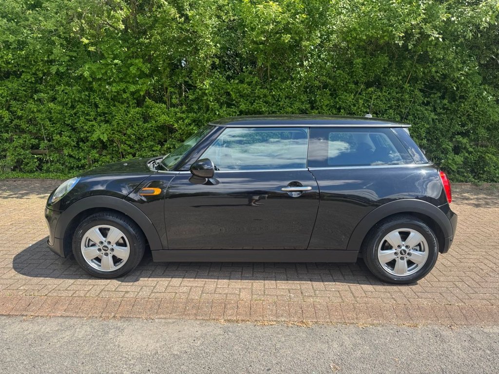 Used MINI Hatch 2017 for sale - 77383509: Photo 2