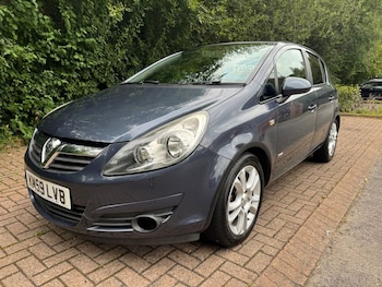 Vauxhall - Corsa