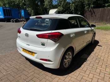 Used Hyundai i20 2017 for sale - 74734421: Photo