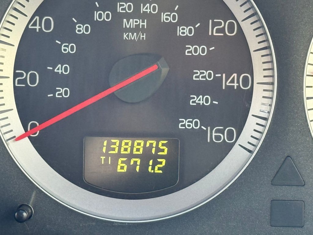 Used Volvo XC90 2010 for sale - 78153542: Photo 16