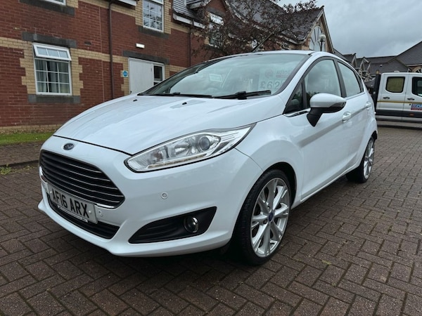 Used Ford Fiesta 2016 for sale - 71572192: Photo 1