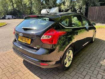 Used Ford Focus 2011 for sale - 75194639: Photo