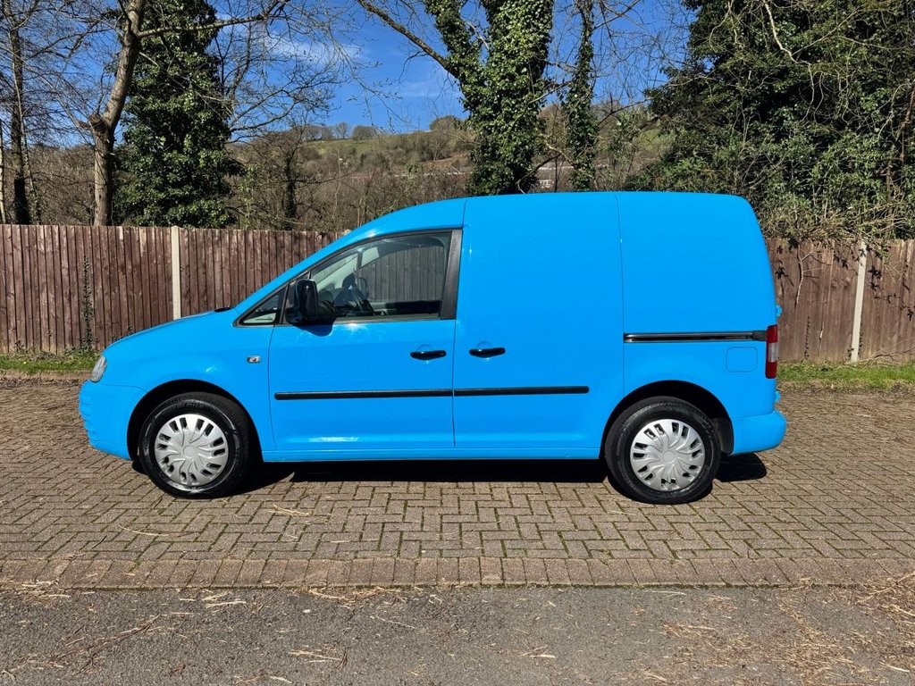 Used Volkswagen Caddy 2010 for sale - 77937035: Photo 2