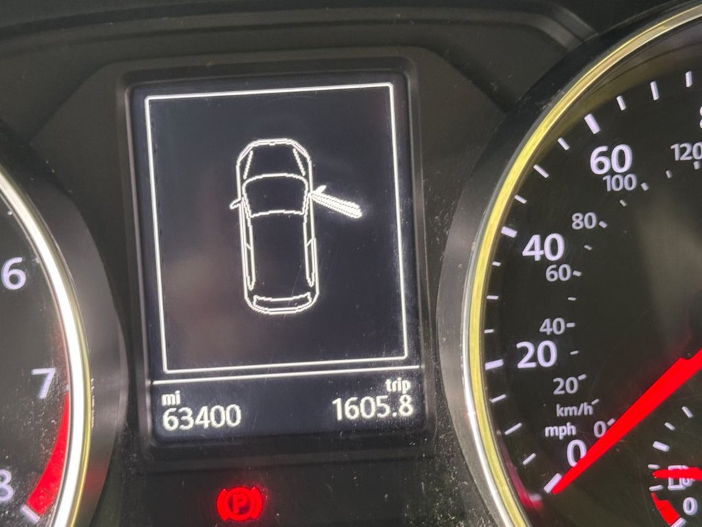 Used Volkswagen Polo 2016 for sale - 76132299: Photo 12