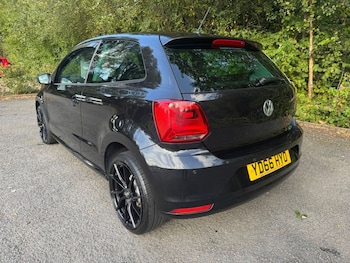 Used Volkswagen Polo 2016 for sale - 76132299: Photo