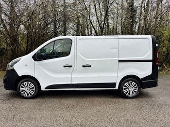 Used Vauxhall Vivaro 2016 for sale - 78003040: Photo