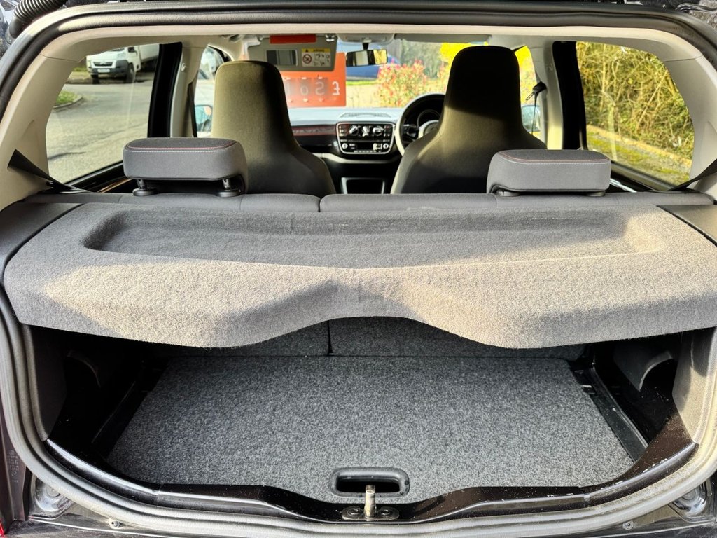 Used Volkswagen up! 2014 for sale - 77967520: Photo 15