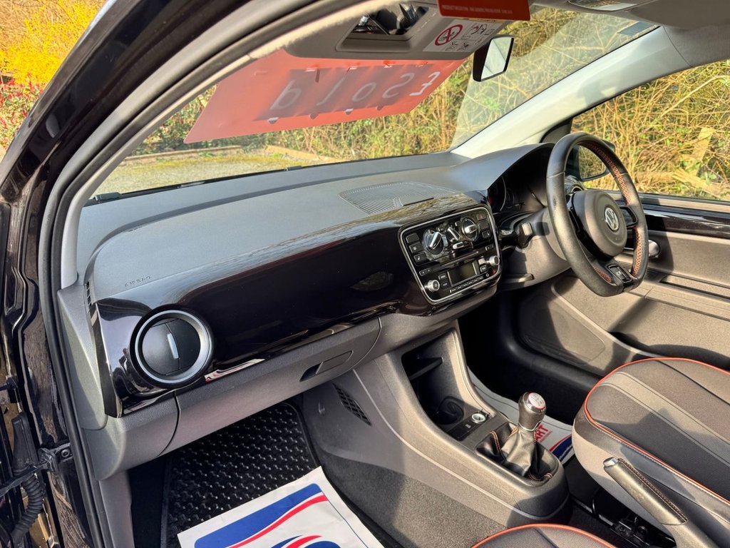 Used Volkswagen up! 2014 for sale - 77967520: Photo 16