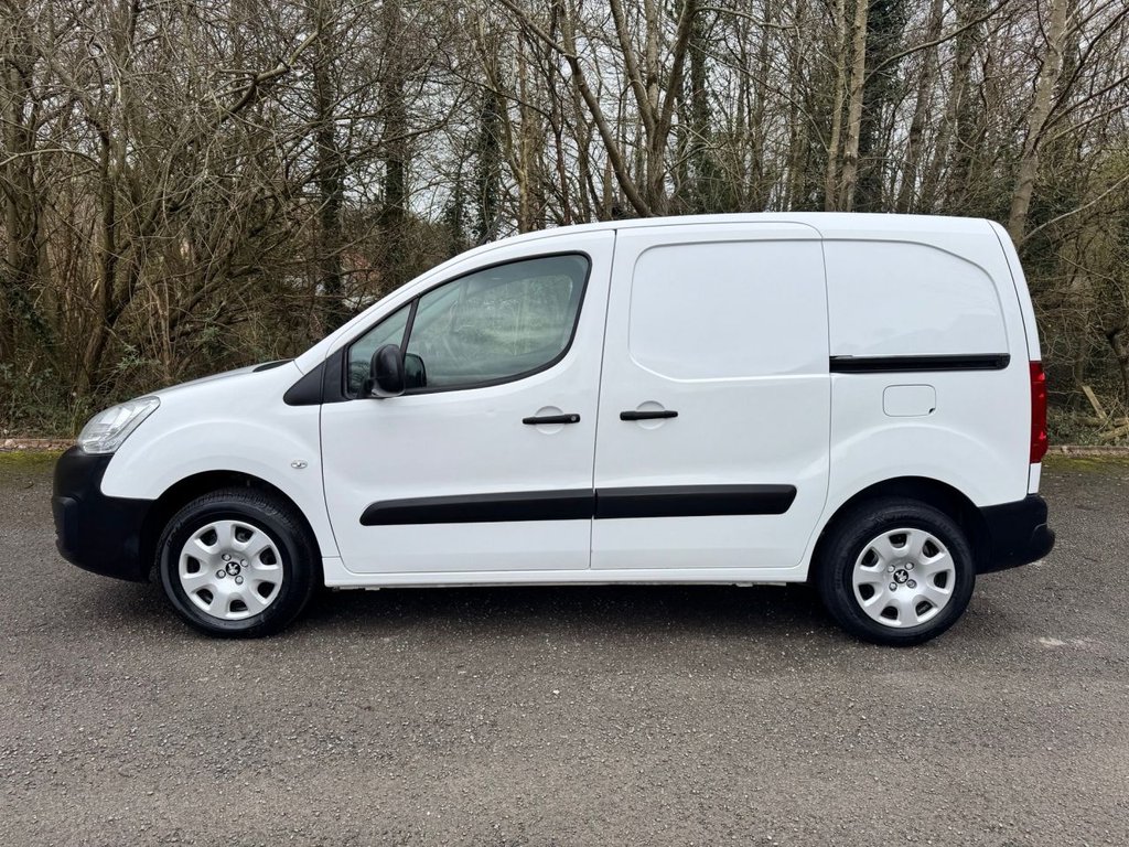 Used Peugeot Partner 2017 for sale - 77780841: Photo 2