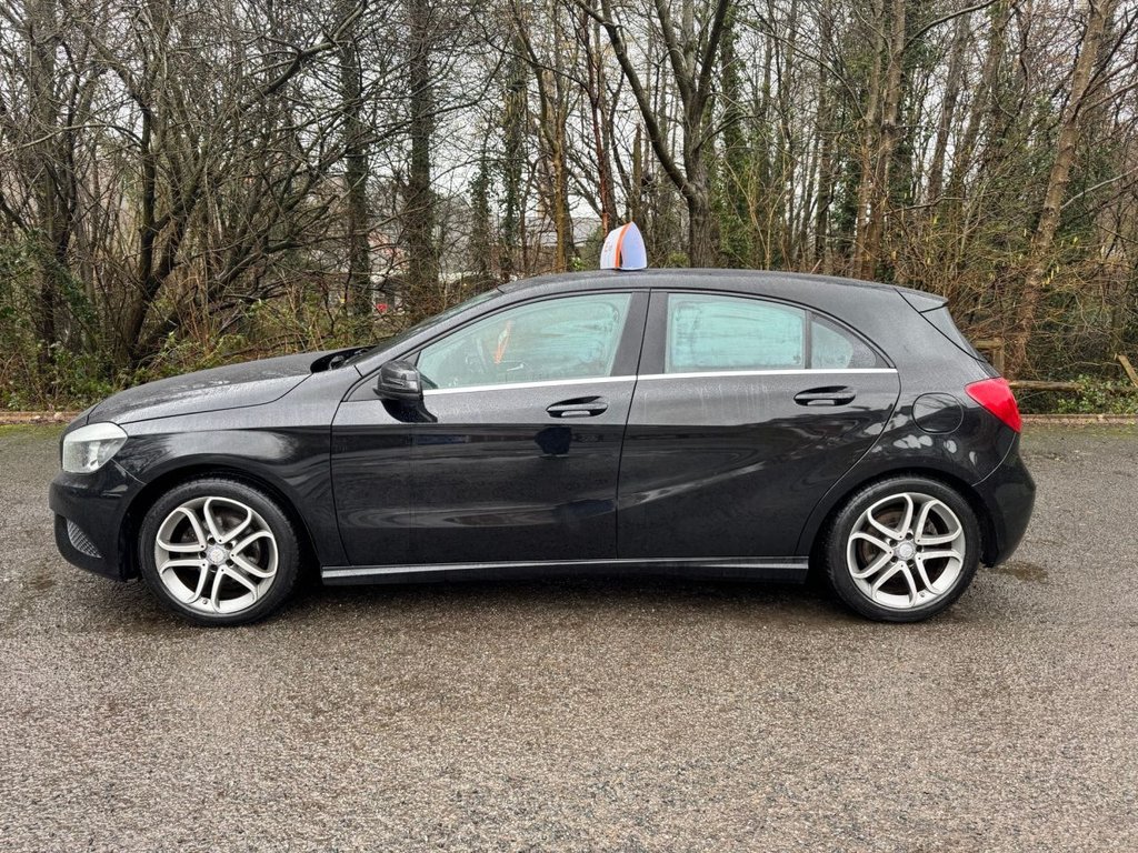 Used Mercedes-Benz A-Class 2015 for sale - 77521187: Photo 2