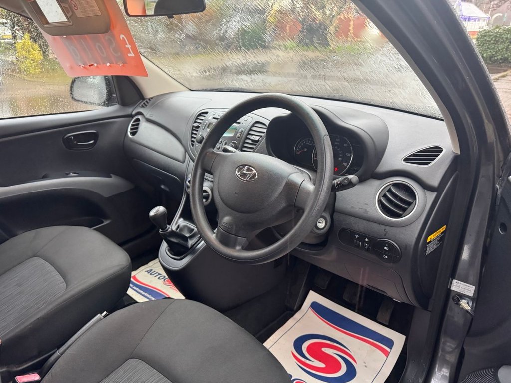 Used Hyundai i10 2011 for sale - 76986470: Photo 10