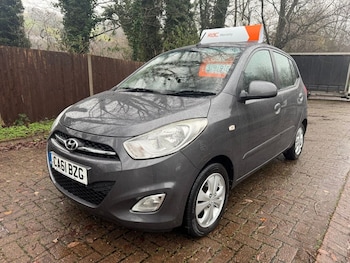 Used Hyundai i10 2011 for sale - 76986470: Photo