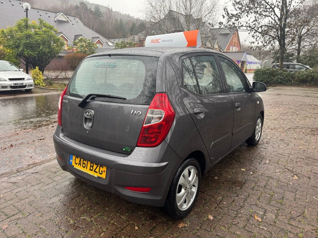 Used Hyundai i10 2011 for sale - 76986470: Photo 4