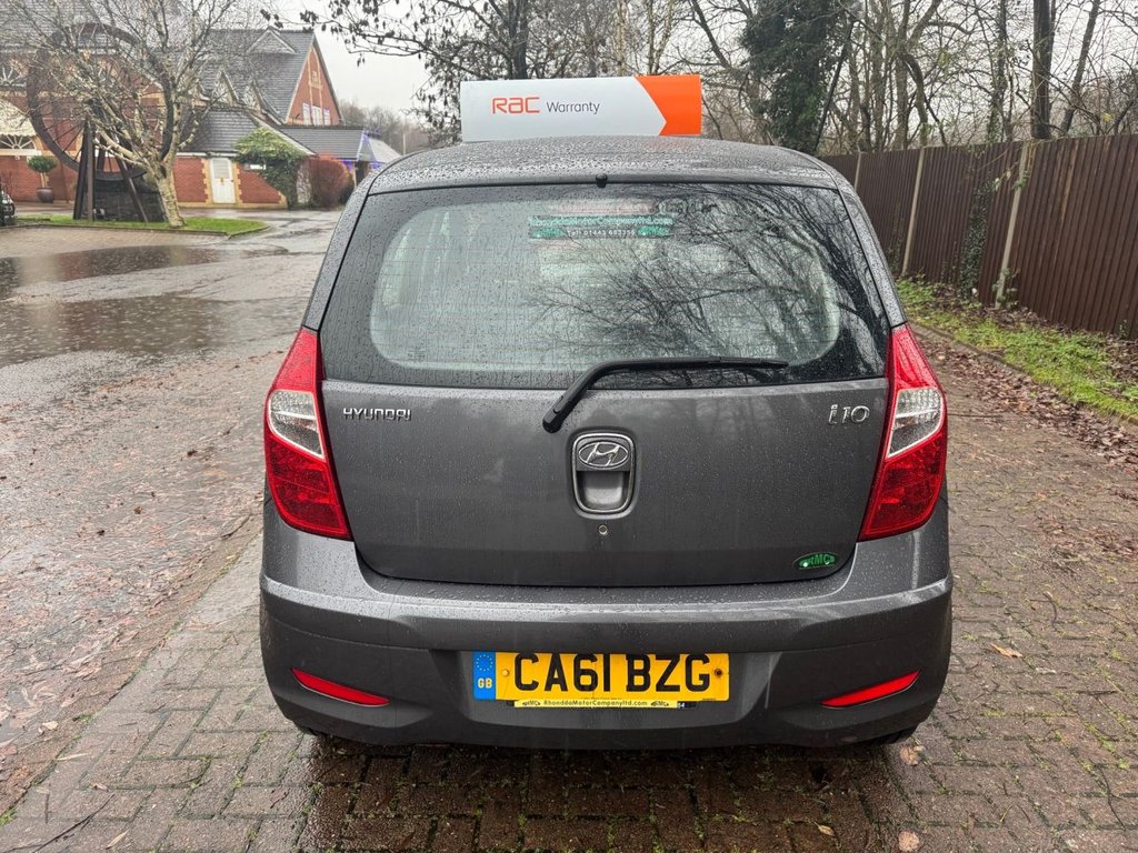 Used Hyundai i10 2011 for sale - 76986470: Photo 8