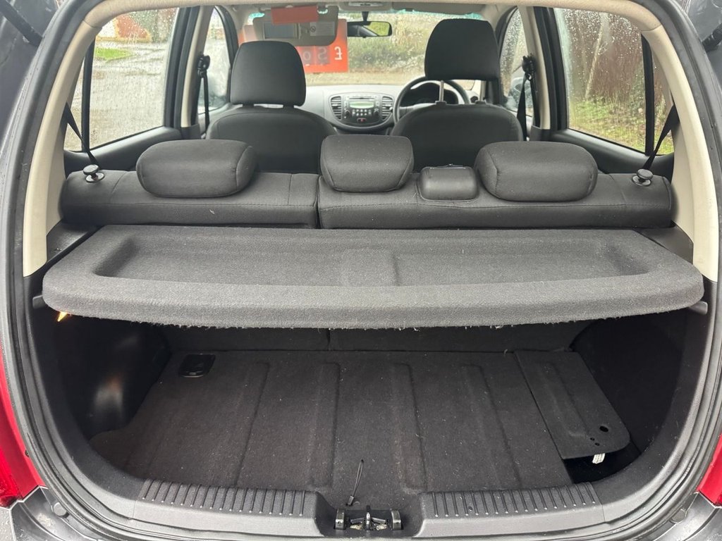 Used Hyundai i10 2011 for sale - 76986470: Photo 9