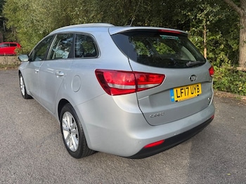 Used Kia Ceed 2017 for sale - 76132291: Photo