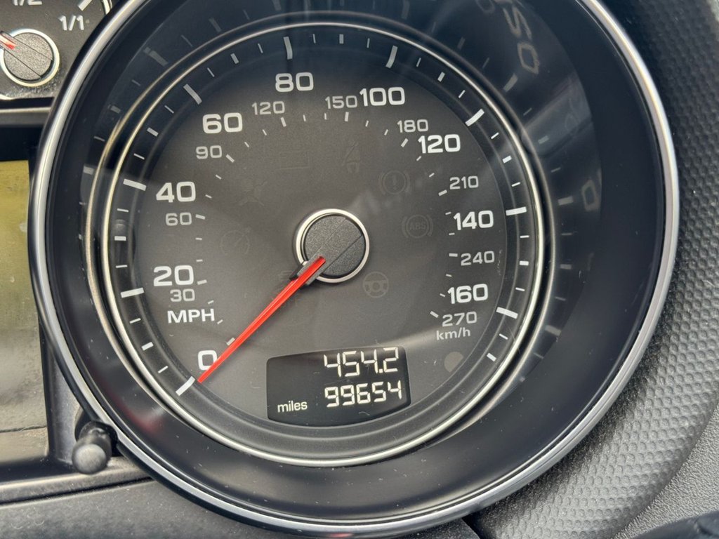 Used Audi TT 2014 for sale - 76303917: Photo 15