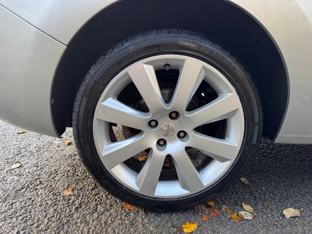 Used Peugeot 5008 2012 for sale - 76797948: Photo 15