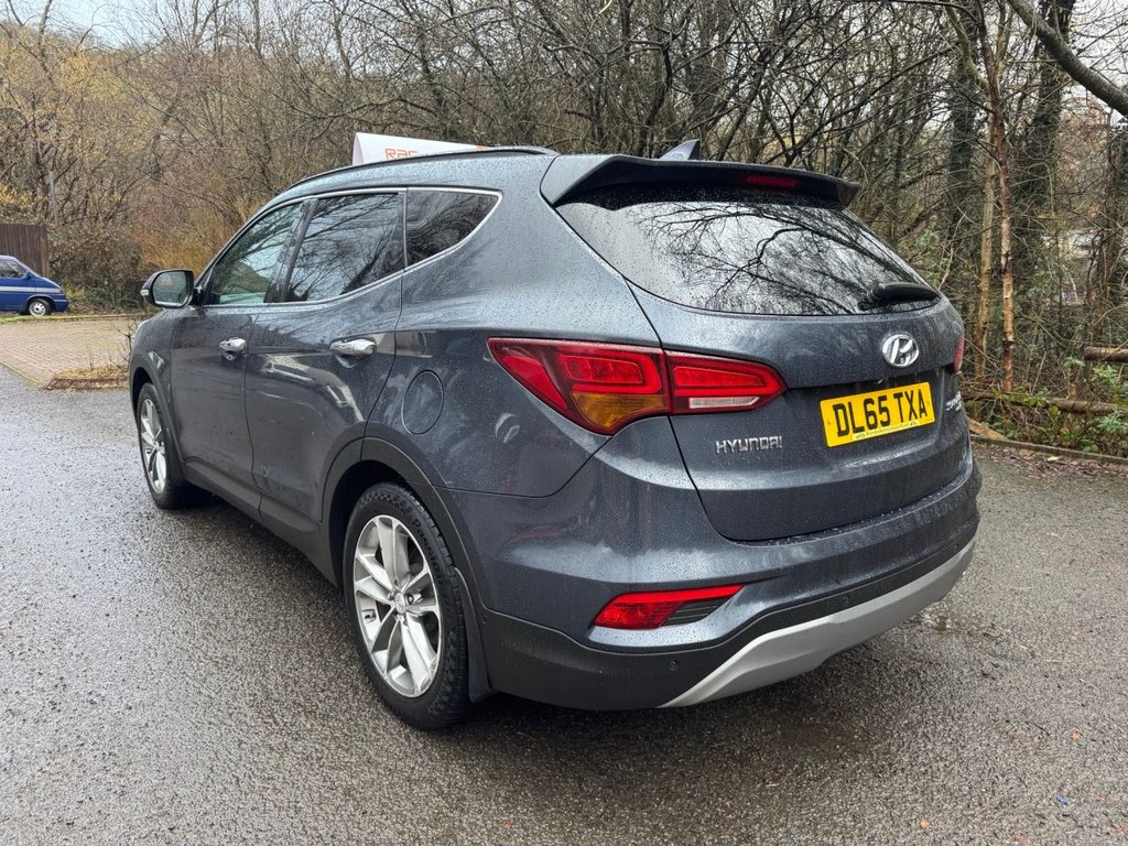 Used Hyundai Santa Fe 2015 for sale - 77288431: Photo 4