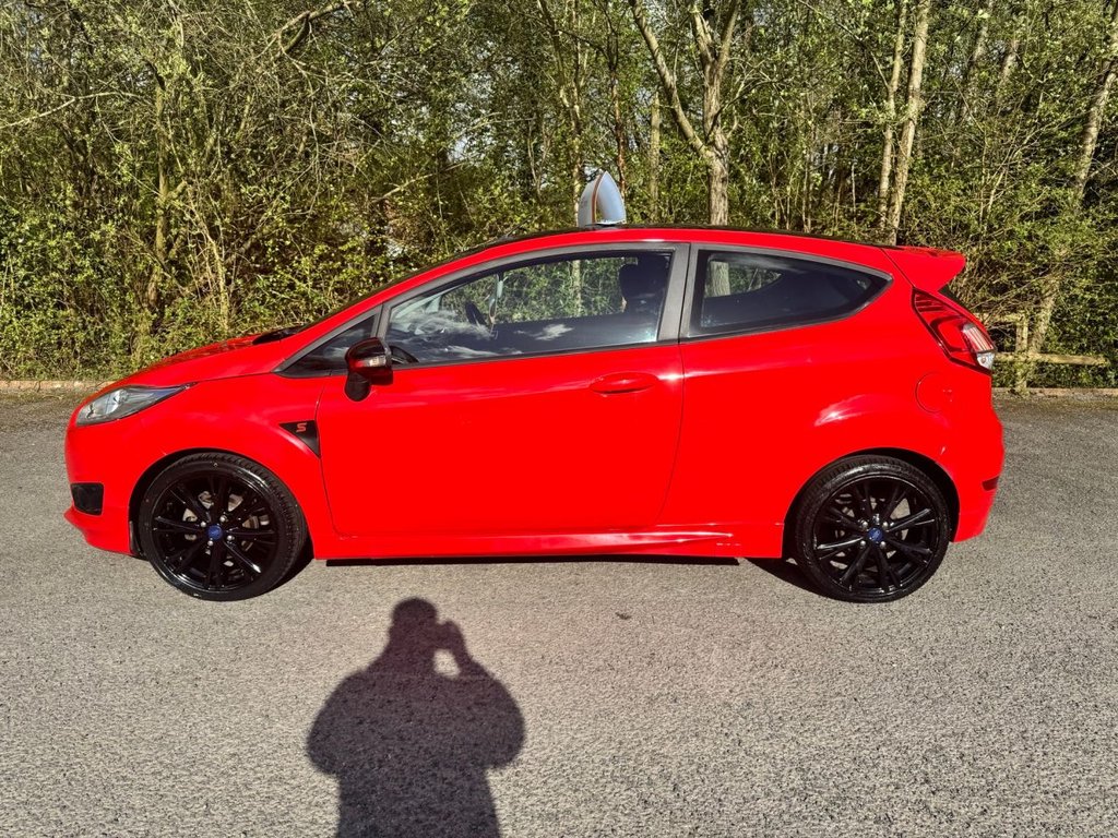 Used Ford Fiesta 2015 for sale - 78181559: Photo 2